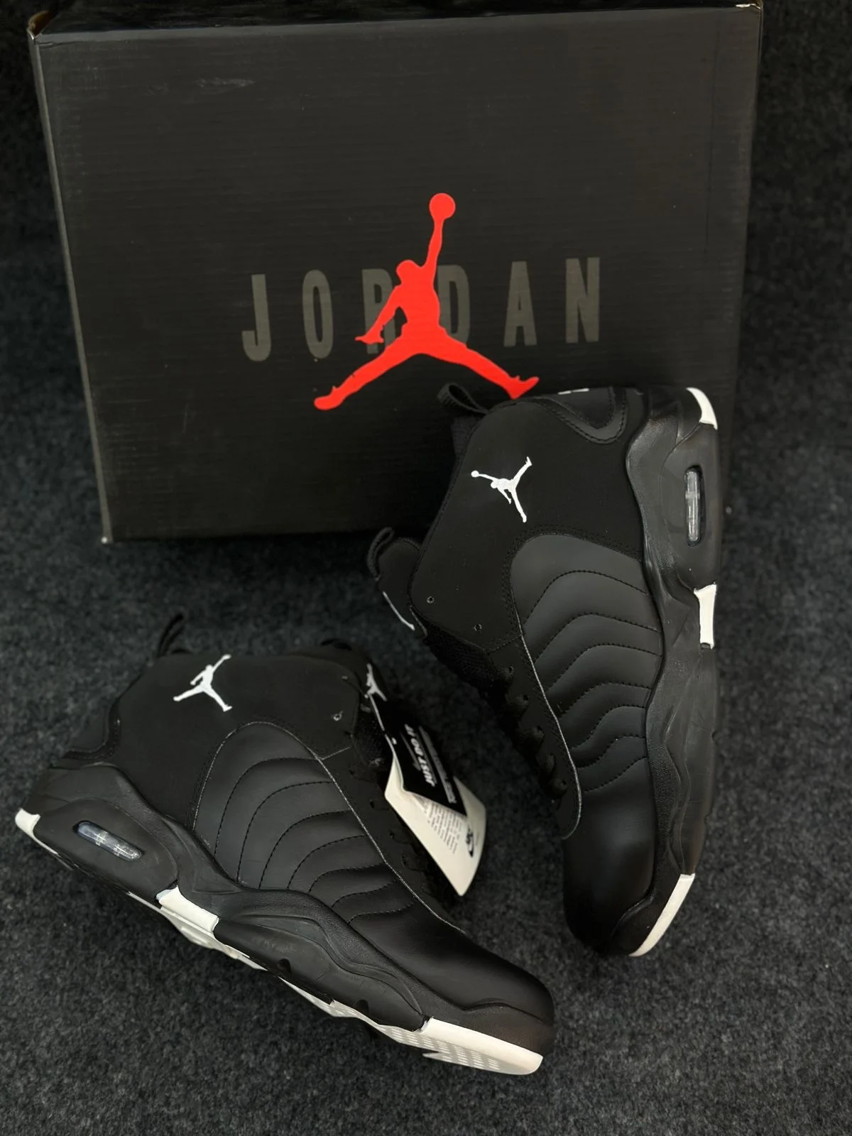 AIR JORDAN FLY (View 4)