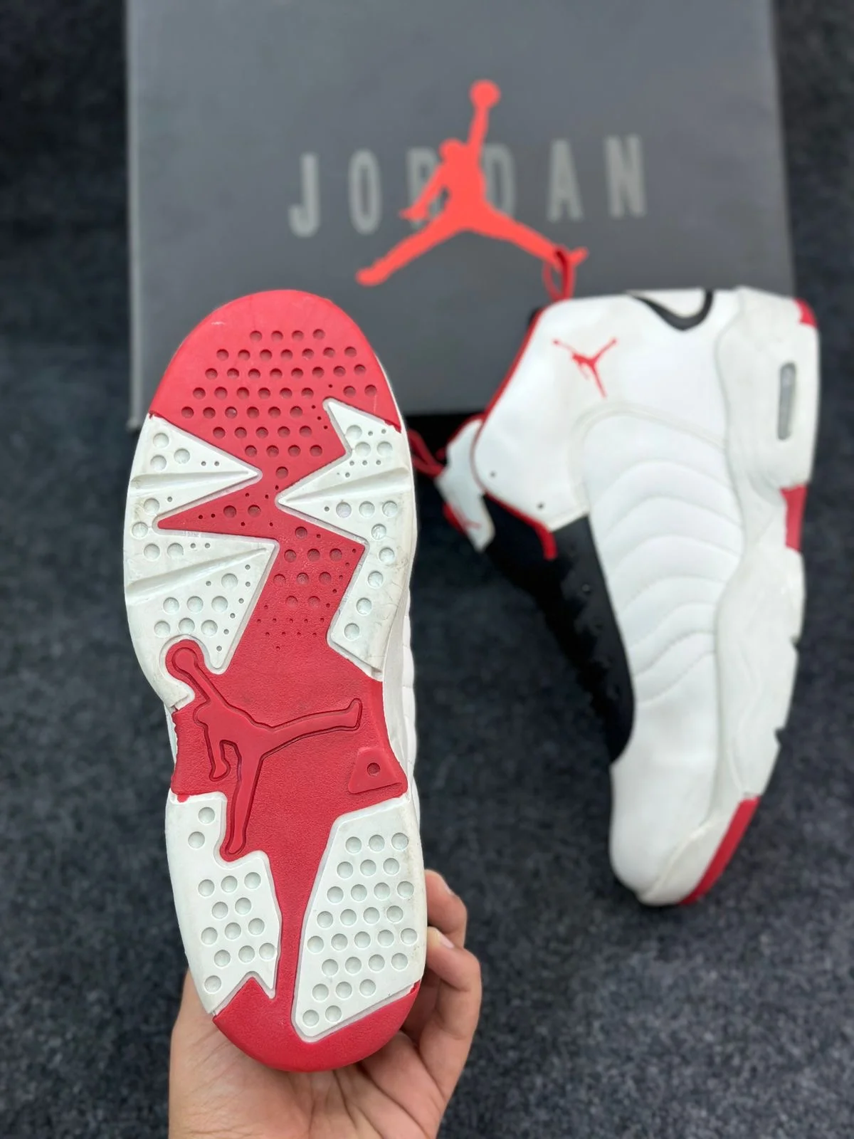 AIR JORDAN FLY (View 3)