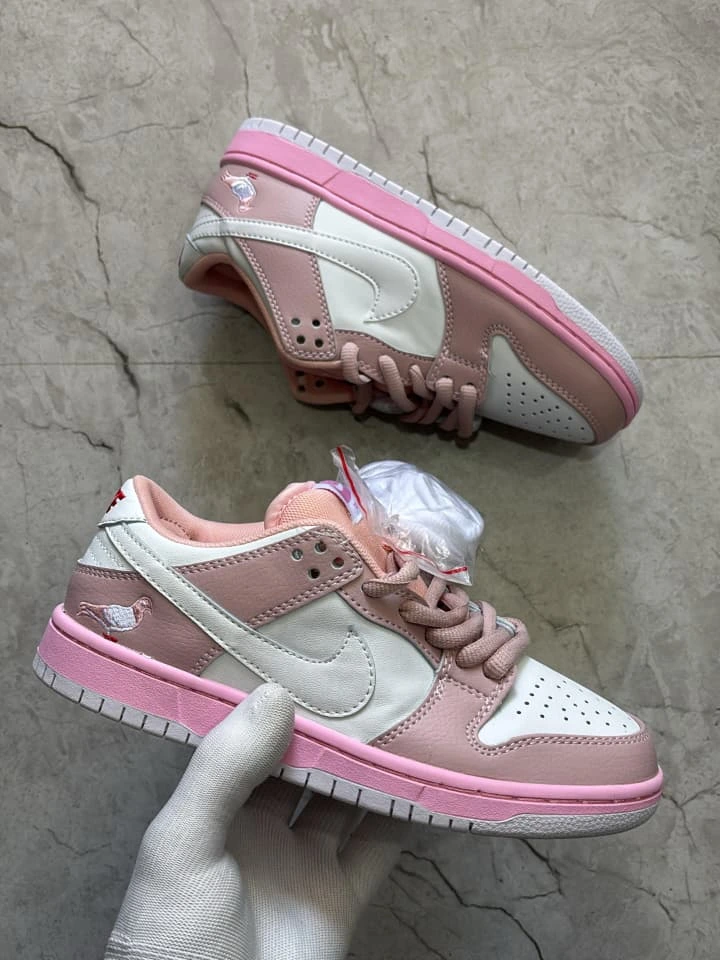 Nike SB dunk pigeon 