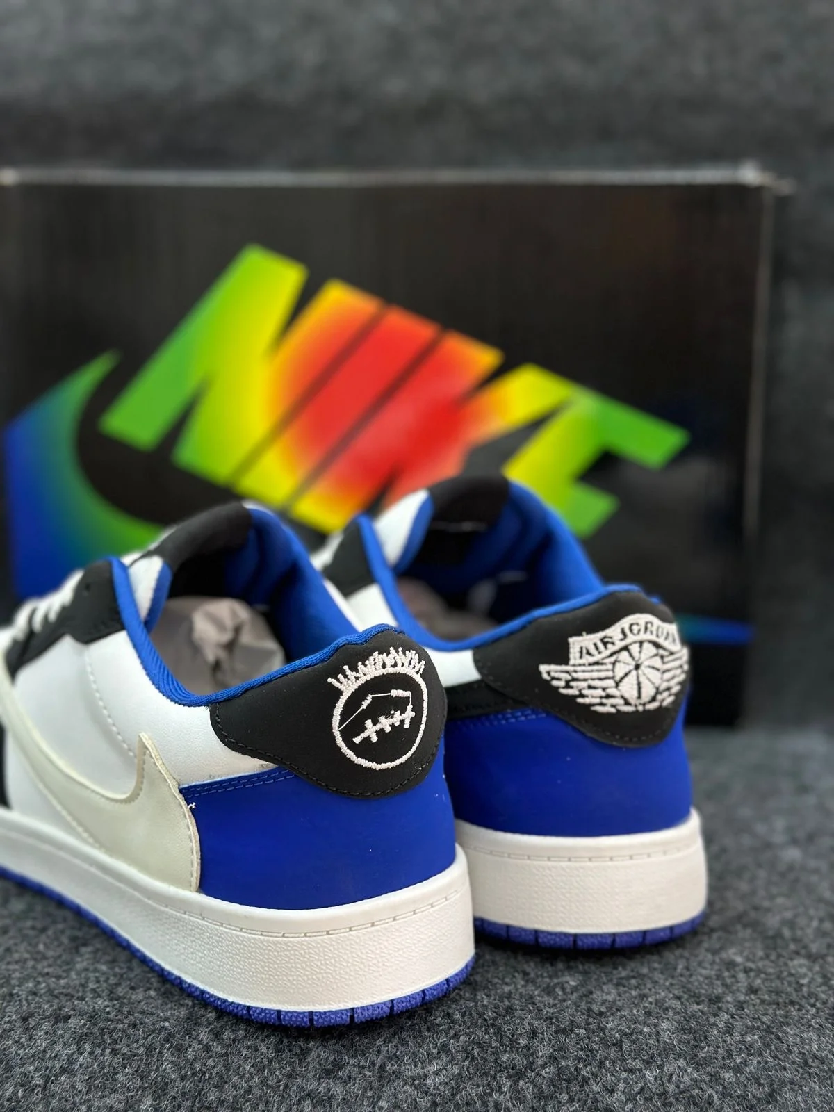 TRAVIS SCOTT LOW (View 3)