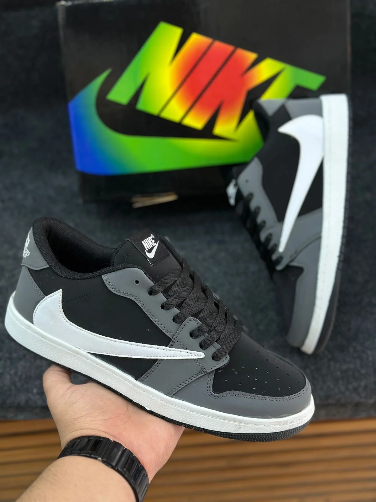 TRAVIS SCOTT LOW (View 2)